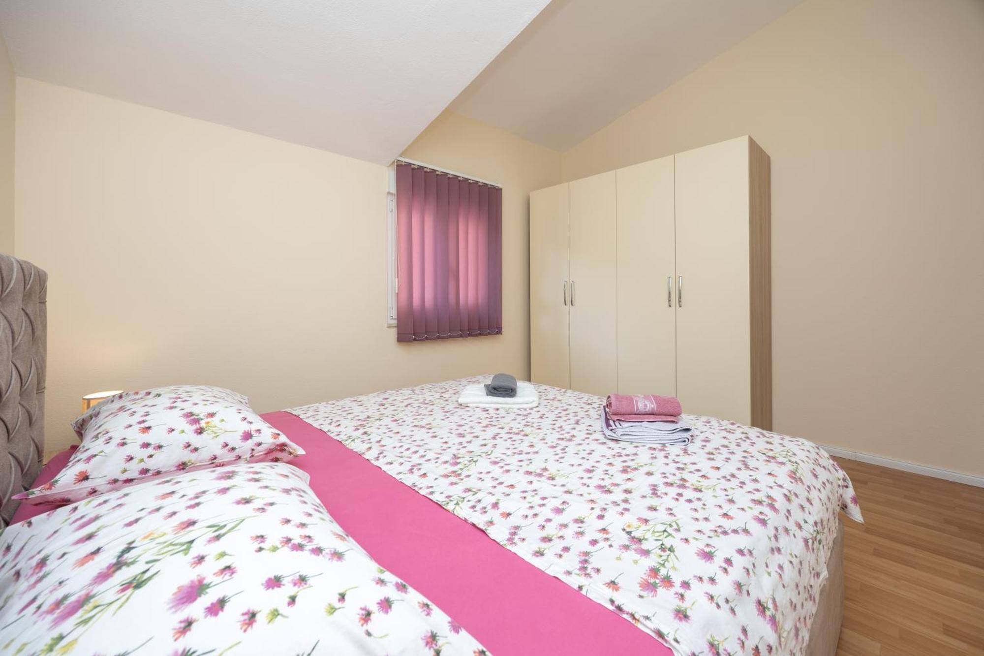 Apartman Markulin 特罗吉尔 外观 照片